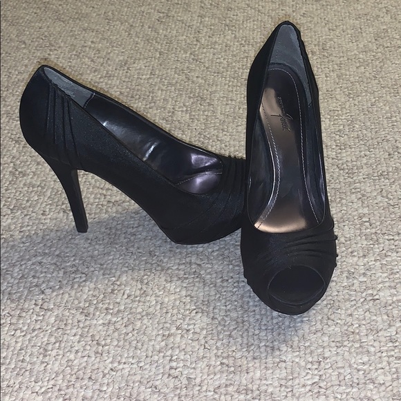 Jacqueline Ferrar Shoes - Women’s Jaqueline Ferrar 5” Black Heels